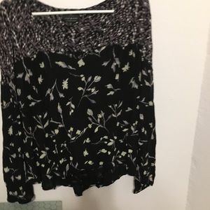 Med Lucky Brand stretchy beautiful blouse